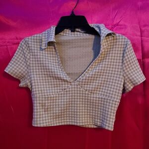 Low-Cut Gingham Crop Tee